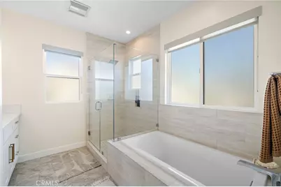 2573 Elden Avenue #D, Costa Mesa, CA 92627 - Photo 26