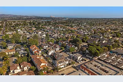 2573 Elden Avenue #D, Costa Mesa, CA 92627 - Photo 36