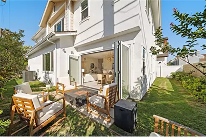 2573 Elden Avenue #D, Costa Mesa, CA 92627 - Photo 8