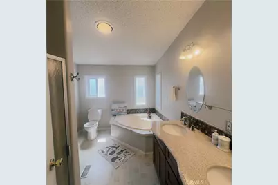35 Maple Via, Anaheim, CA 92801 - Photo 12