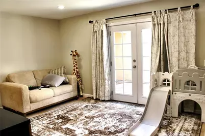 1049 W Pine #C, Upland, CA 91786 - Photo 2