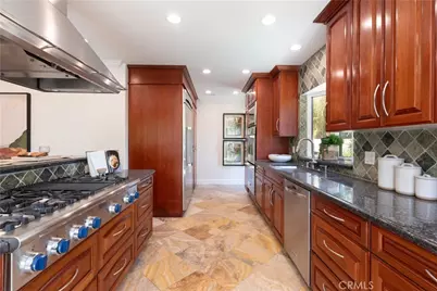 1445 Catalina, Seal Beach, CA 90740 - Photo 14