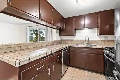 3050 S Bristol #1J, Santa Ana, CA 92704 - Photo 8