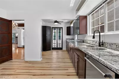 7607 8th Avenue, Los Angeles, CA 90043 - Photo 10