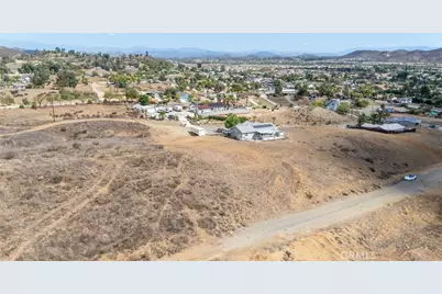 248 Manzana Drive, Menifee, CA 92587 - Photo 10