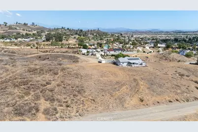 248 Manzana Drive, Menifee, CA 92587 - Photo 2