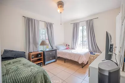 720 E 95th St, Los Angeles, CA 90002 - Photo 14