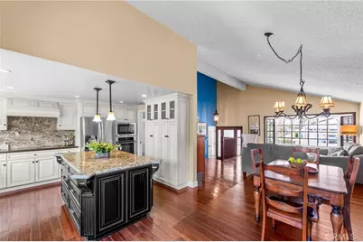 6402 Cantiles Avenue, Cypress, CA 90630 - Photo 14