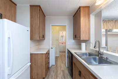 2862 Albury Ave, Long Beach, CA 90815 - Photo 16