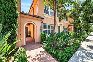240 Mayfair, Irvine, CA 92620 - Photo 2