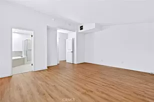 22430 Collins St, Woodland Hills, CA 91367 - Photo 36