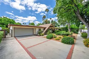 22430 Collins St, Woodland Hills, CA 91367 - Photo 4