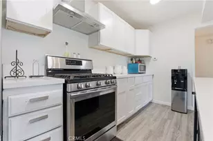 2829 S Fairview St, Santa Ana, CA 92704 - Photo 10