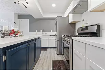 2829 S Fairview Street #B, Santa Ana, CA 92704 - Photo 4