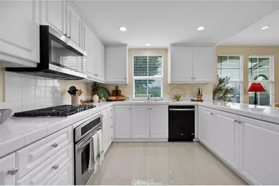 56 Glenalmond, Ladera Ranch, CA 92694 - Photo 18