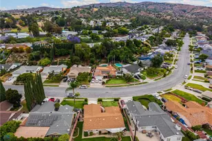 978 Orangewood Dr, Brea, CA 92821 - Photo 4