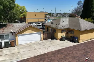 215 E Ash Ave, Fullerton, CA 92832 - Photo 14