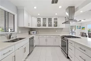 1919 W Coronet Ave, Anaheim, CA 92801 - Photo 10
