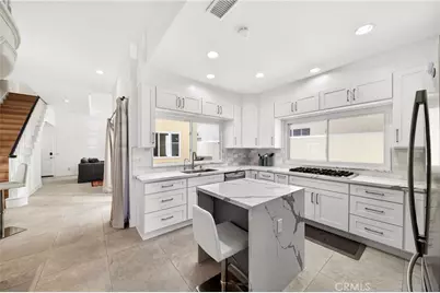 816 Delaware Street, Huntington Beach, CA 92648 - Photo 14