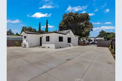 1050 W Chestnut Avenue, Santa Ana, CA 92703 - Photo 4