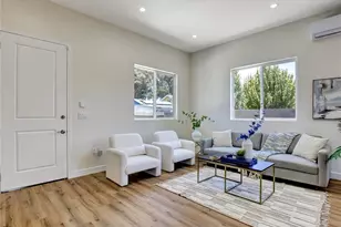 1050 W Chestnut Ave, Santa Ana, CA 92703 - Photo 32