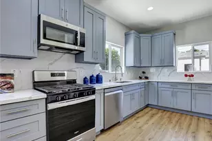 1050 W Chestnut Ave, Santa Ana, CA 92703 - Photo 18