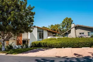 2108 Vista Entrada, Newport Beach, CA 92660 - Photo 44