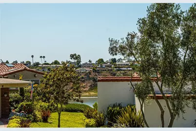 2108 Vista Entrada, Newport Beach, CA 92660 - Photo 16
