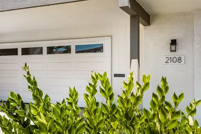 2108 Vista Entrada, Newport Beach, CA 92660 - Photo 6