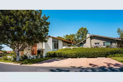 2108 Vista Entrada, Newport Beach, CA 92660 - Photo 46