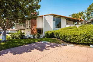 2108 Vista Entrada, Newport Beach, CA 92660 - Photo 52