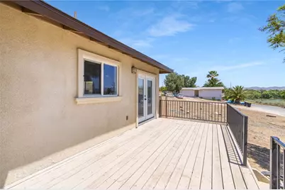 17480 Bromley, Lake Elsinore, CA 92530 - Photo 4