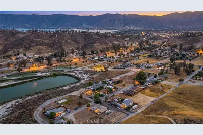 17480 Bromley, Lake Elsinore, CA 92530 - Photo 2