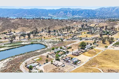 17480 Bromley, Lake Elsinore, CA 92530 - Photo 42
