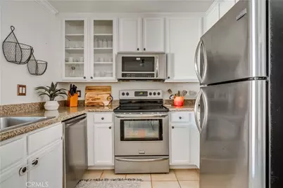 1010 La Terraza #206, Corona, CA 92879 - Photo 6