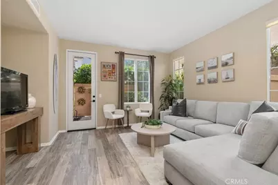 80 Great Lawn, Irvine, CA 92620 - Photo 2
