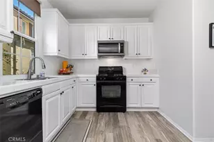 80 Great Lawn, Irvine, CA 92620 - Photo 18