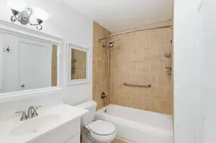 2670 W Segerstrom, Santa Ana, CA 92704 - Photo 22
