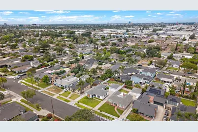 834 N Grand Street, Orange, CA 92867 - Photo 30