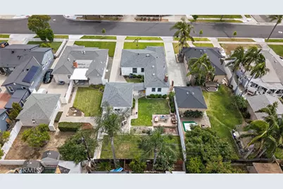 834 N Grand Street, Orange, CA 92867 - Photo 22