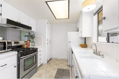 571 W Greenwood Avenue #12, La Habra, CA 90631 - Photo 8