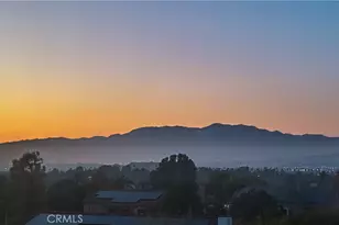12652 Twin Peak Ct, Riverside, CA 92503 - Photo 2