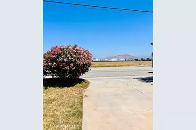 441 Placentia, Perris, CA 92571 - Photo 2