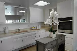 1200 Canoe Brook Dr M3 19 I, Seal Beach, CA 90740 - Photo 2