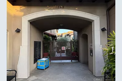 168 S Sierra Madre Boulevard #113, Pasadena, CA 91107 - Photo 2