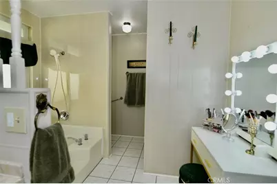 14041 Lake Side Dr. #130, La Mirada, CA 90638 - Photo 18