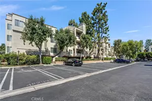 5500 Owensmouth Ave, Woodland Hills, CA 91367 - Photo 2