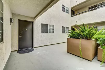 5500 Owensmouth Ave #122, Woodland Hills, CA 91367 - Photo 4