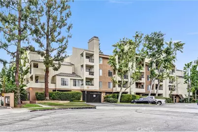 5500 Owensmouth Ave #122, Woodland Hills, CA 91367 - Photo 1