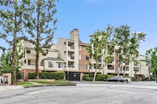 5500 Owensmouth Ave, Woodland Hills, CA 91367 - Photo 1